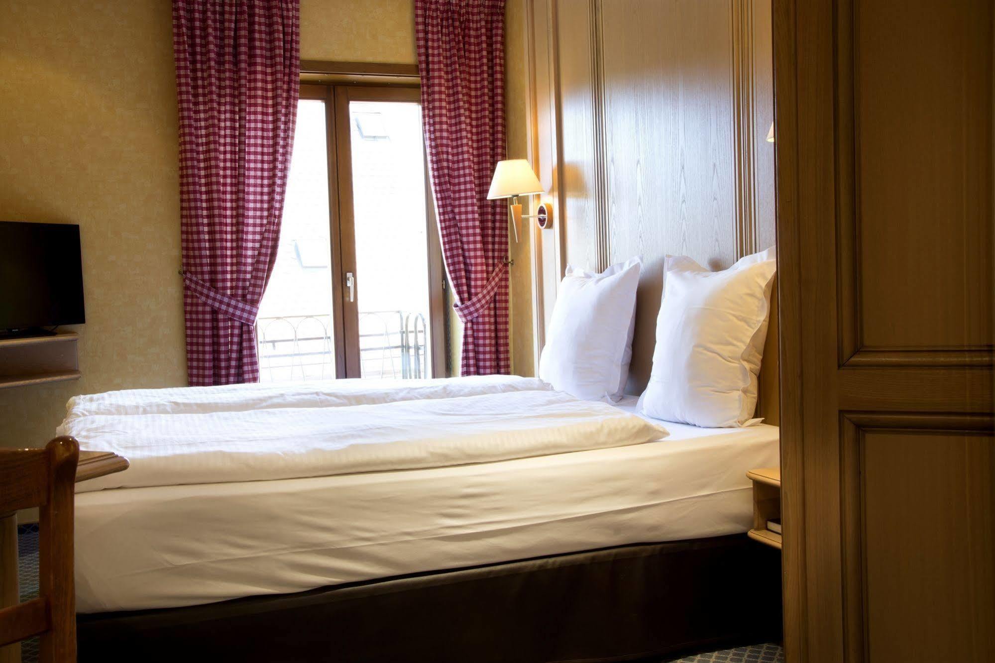 Hotel Spa Et Restaurant Au Chasseur Birkenwald Экстерьер фото